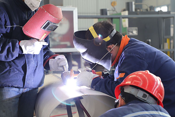 蒸發(fā)器制造車間 蒸發(fā)器制造車間